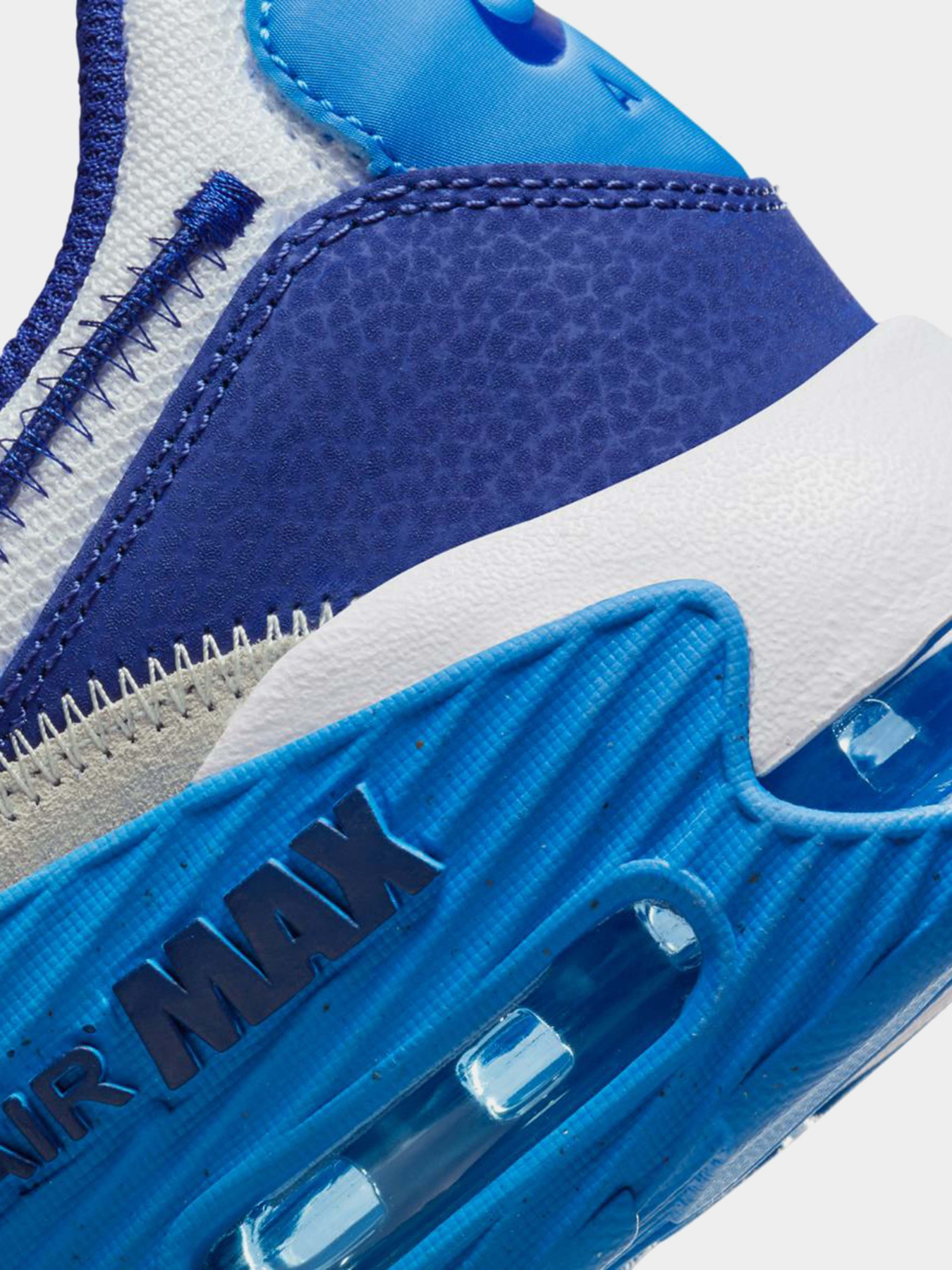 Кросівки NIKE Air Max Excee модель DZ0795-100 Фото