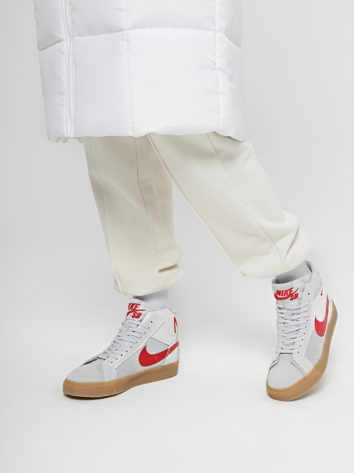 Кеды высокие NIKE Sb Zoom Blazer Mid Premium модель FD5113-100 Фото