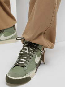 Кеды высокие NIKE Blazer Mid Pro Club модель DQ7673-301 Фото