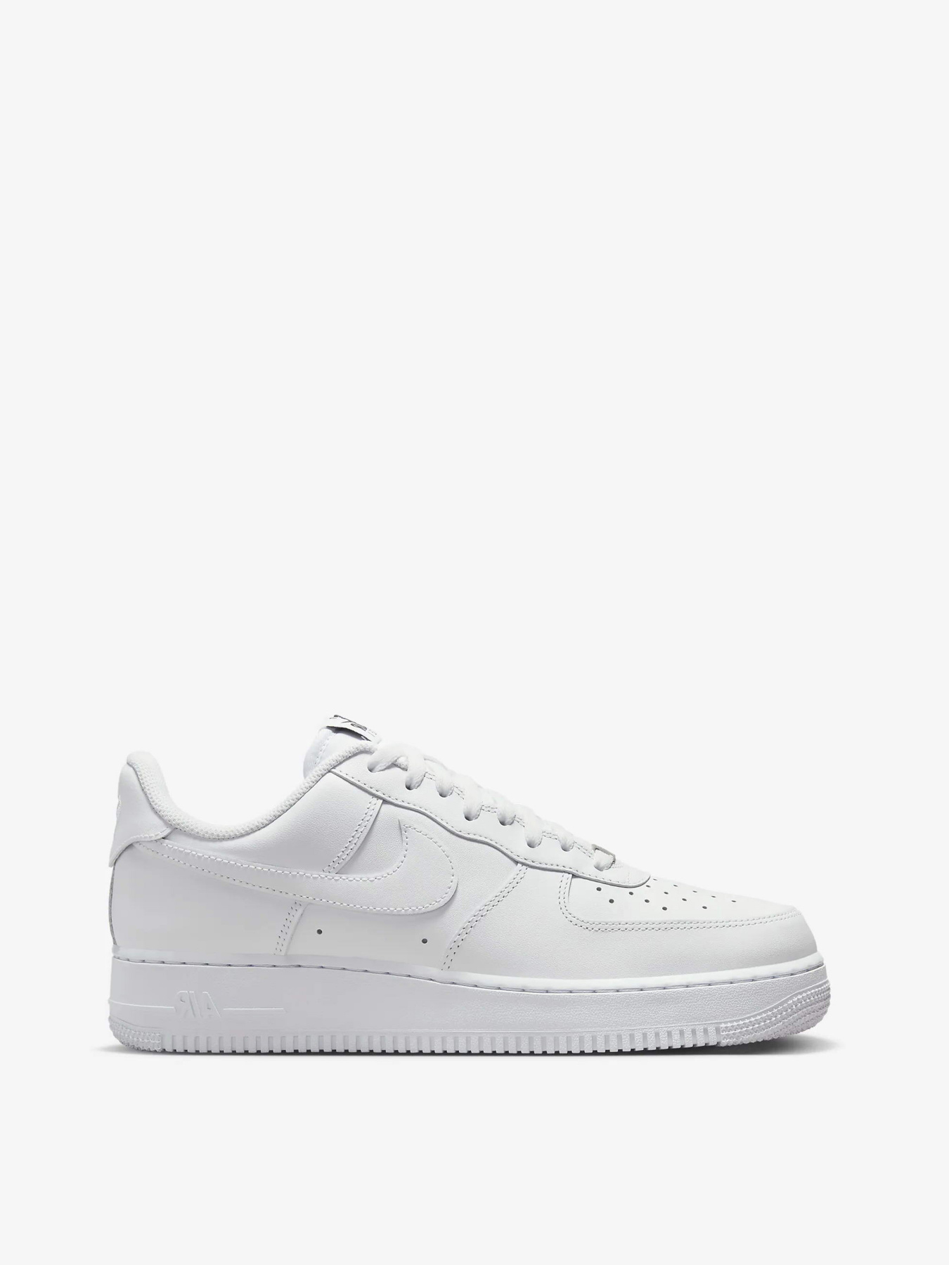 Кеды низкие NIKE AIR FORCE 1 07 FLYEASE модель FD1146-100 Фото