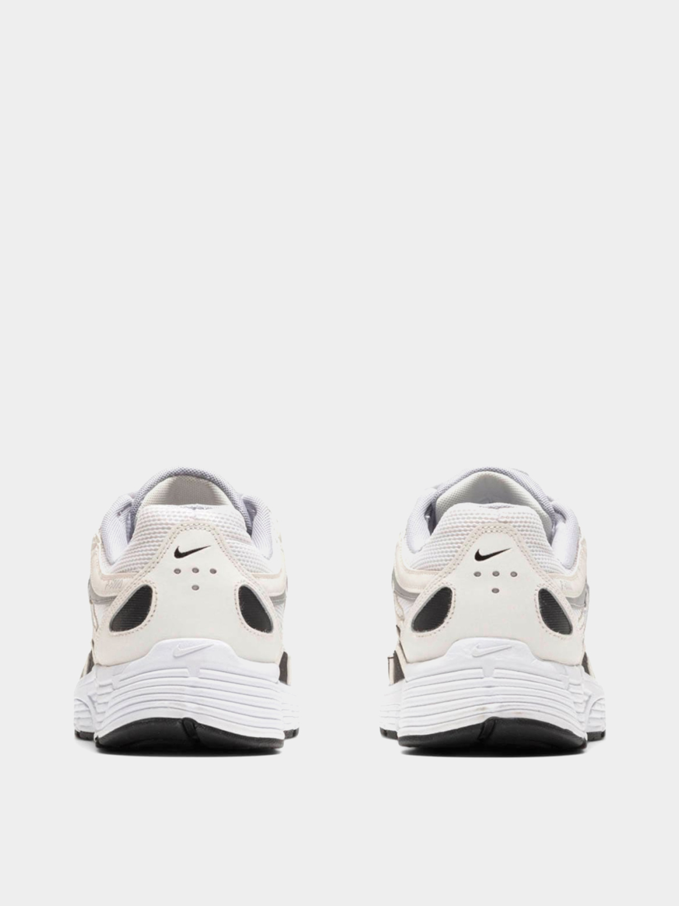 Кроссовки NIKE P-6000 модель CD6404-101 Фото