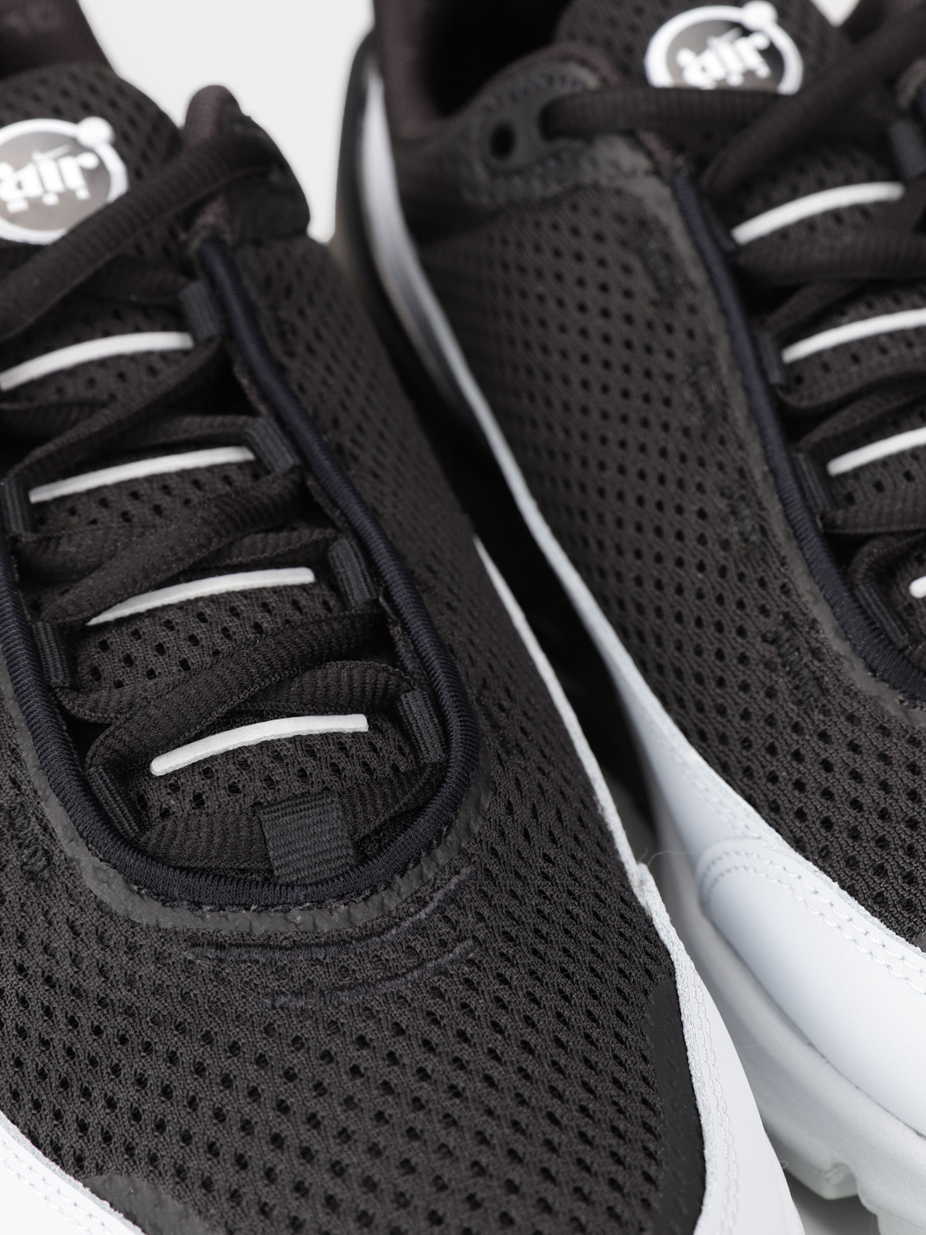 Кроссовки NIKE Air Max модель DR0453-005 Фото