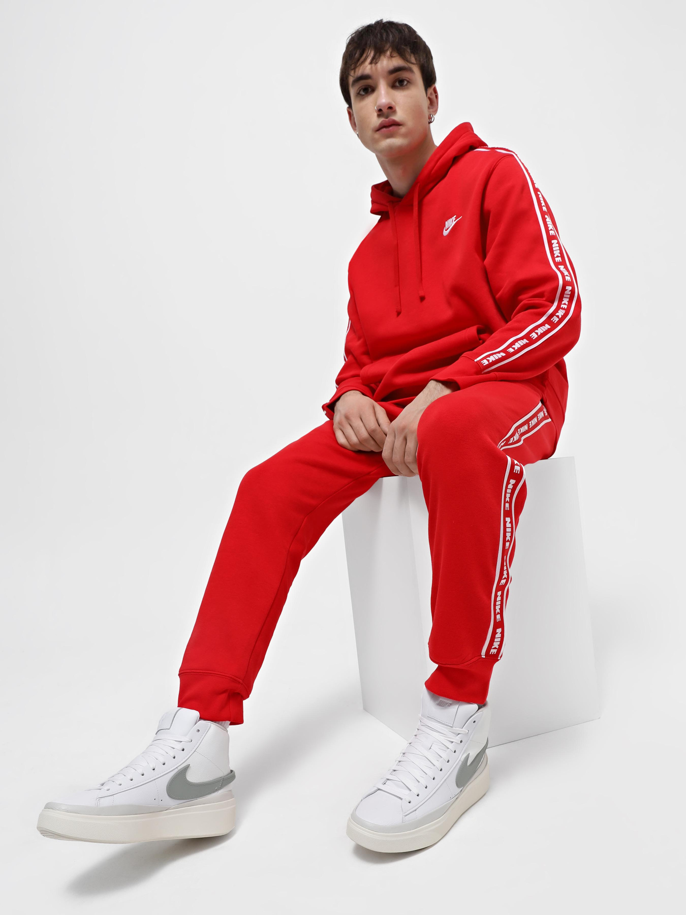 Кеды высокие NIKE Blazer Phantom Mid модель DX5800-101 Фото