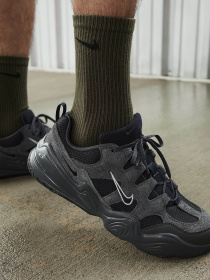 Кроссовки повседневные NIKE TECH HERA модель FJ9532-001 Кроссовки повседневные NIKE TECH HERA модель FJ9532-001 Фото