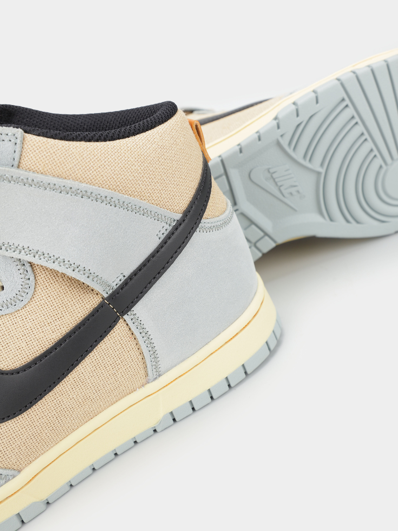 Кеды высокие NIKE DUNK HI RETRO SE модель FJ4191-200 Фото