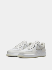 Кеди низькі NIKE AIR FORCE 1 07 LV8 модель FN5832-100 Фото