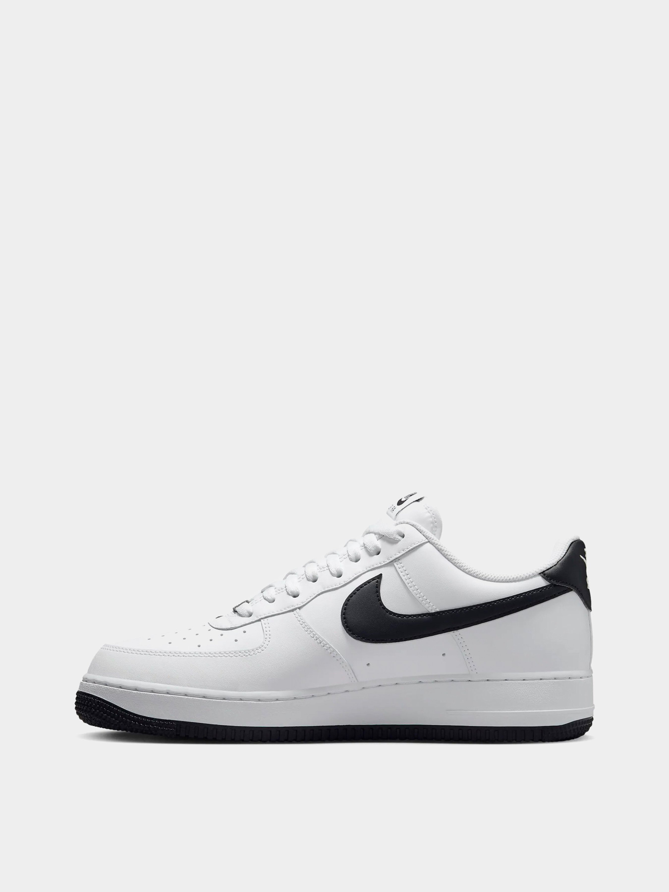Кеди низькі NIKE Air Force 1 '07 модель FQ4296-101 Фото
