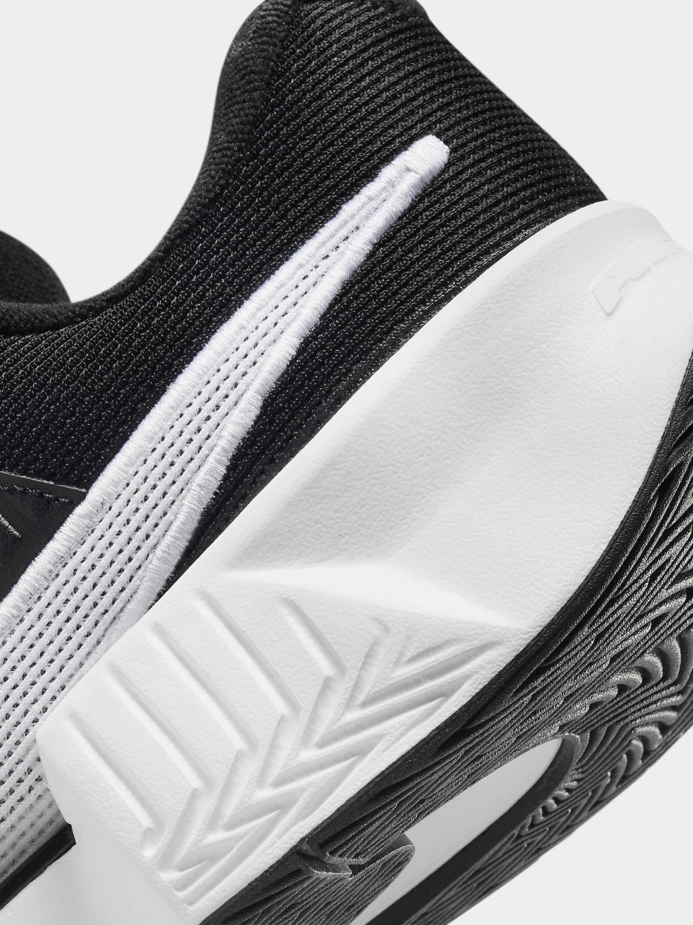 Кросівки повсякденні NIKE GP CHALLENGE PRO HARD COURT TE модель FB3145-001 Кросівки повсякденні NIKE GP CHALLENGE PRO HARD COURT TE модель FB3145-001 Фото