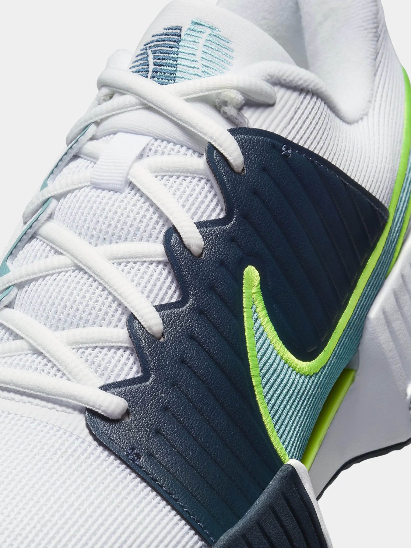 Кроссовки NIKE GP Challenge Pro модель FB3145-103 Фото