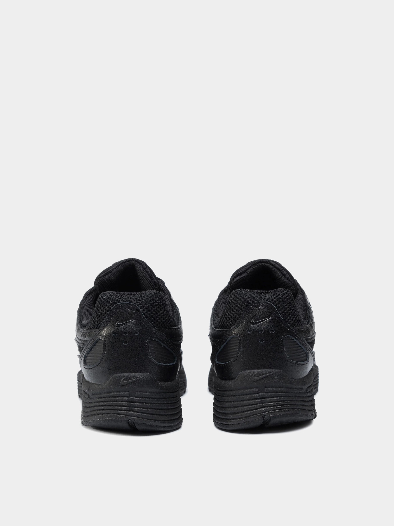 Кроссовки NIKE P-6000 модель CD6404-002 Фото