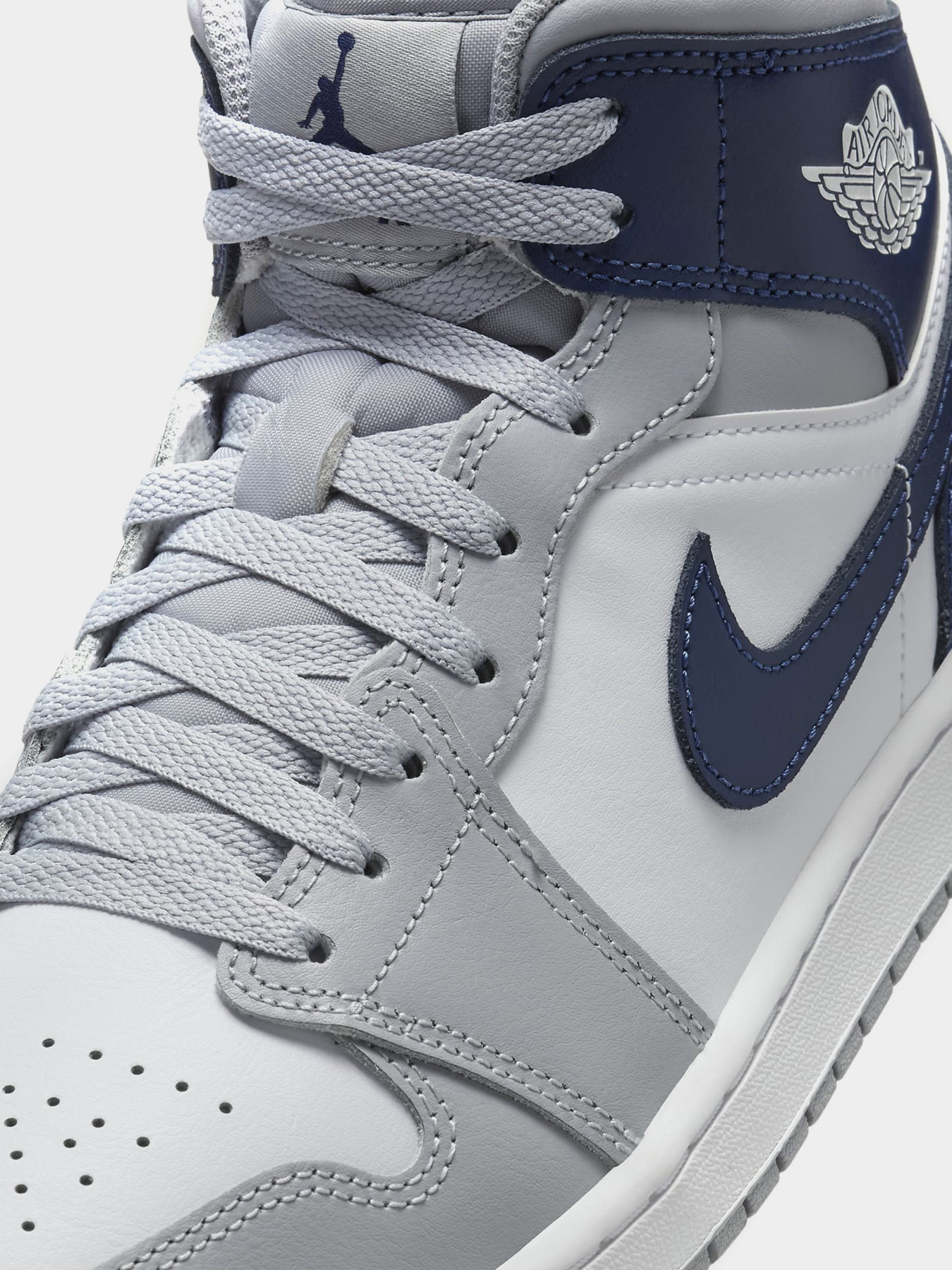 Кеды высокие NIKE Air Jordan 1 Mid модель DQ8426-104 Фото