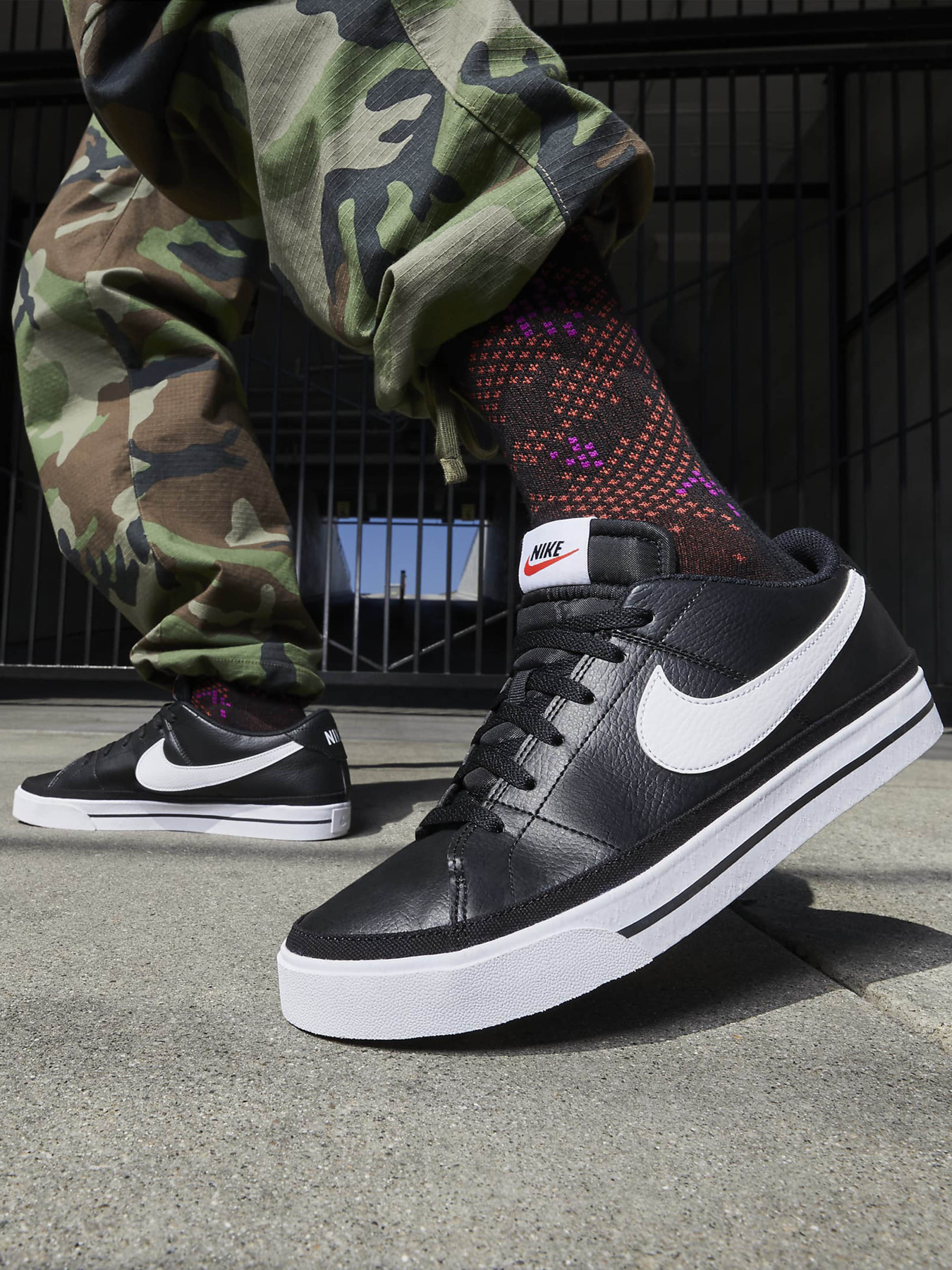 Кеди низькі NIKE Court Legacy модель DH3162-001 Фото