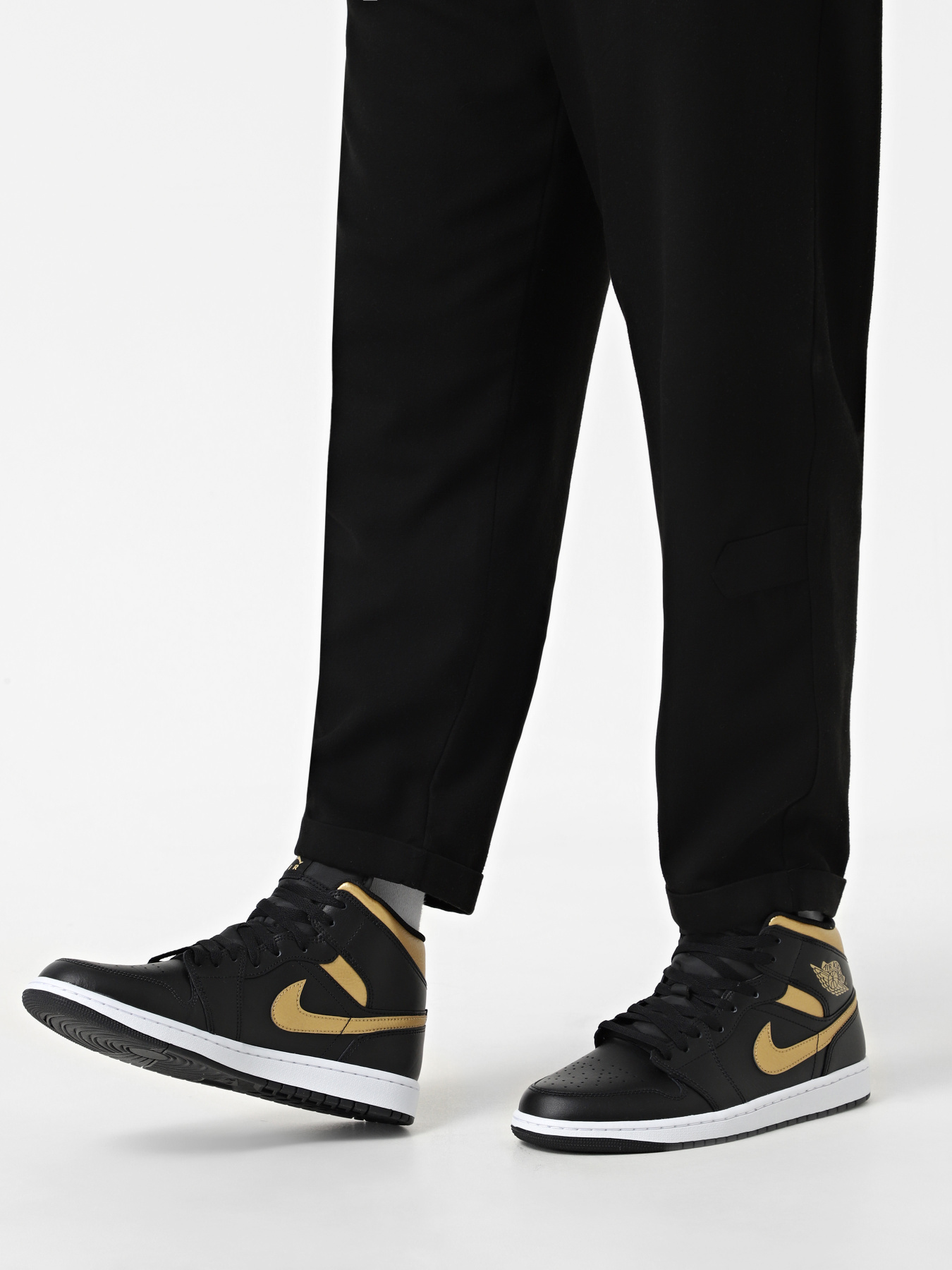 Кеды высокие NIKE Air Jordan 1 Mid модель DQ8426-071 Фото