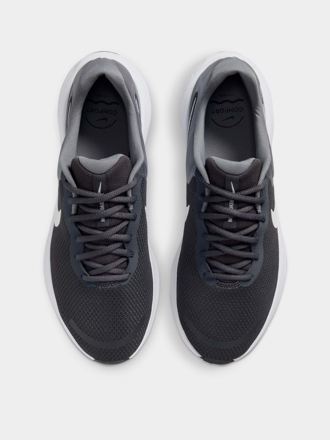 Кроссовки NIKE Revolution 7 модель FB2207-007 Фото