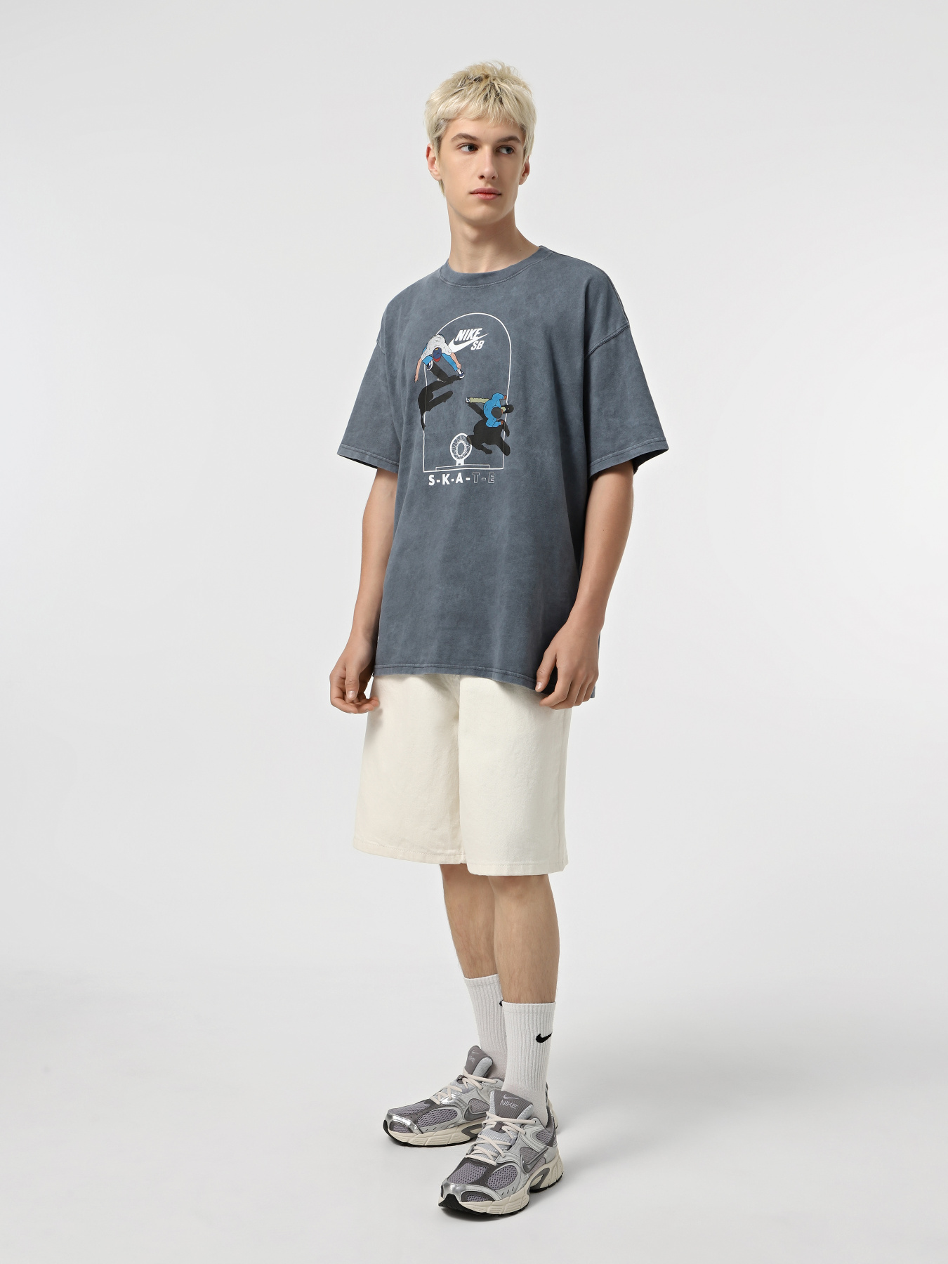 Кроссовки NIKE V5 RNR модель HJ5228-003 Фото