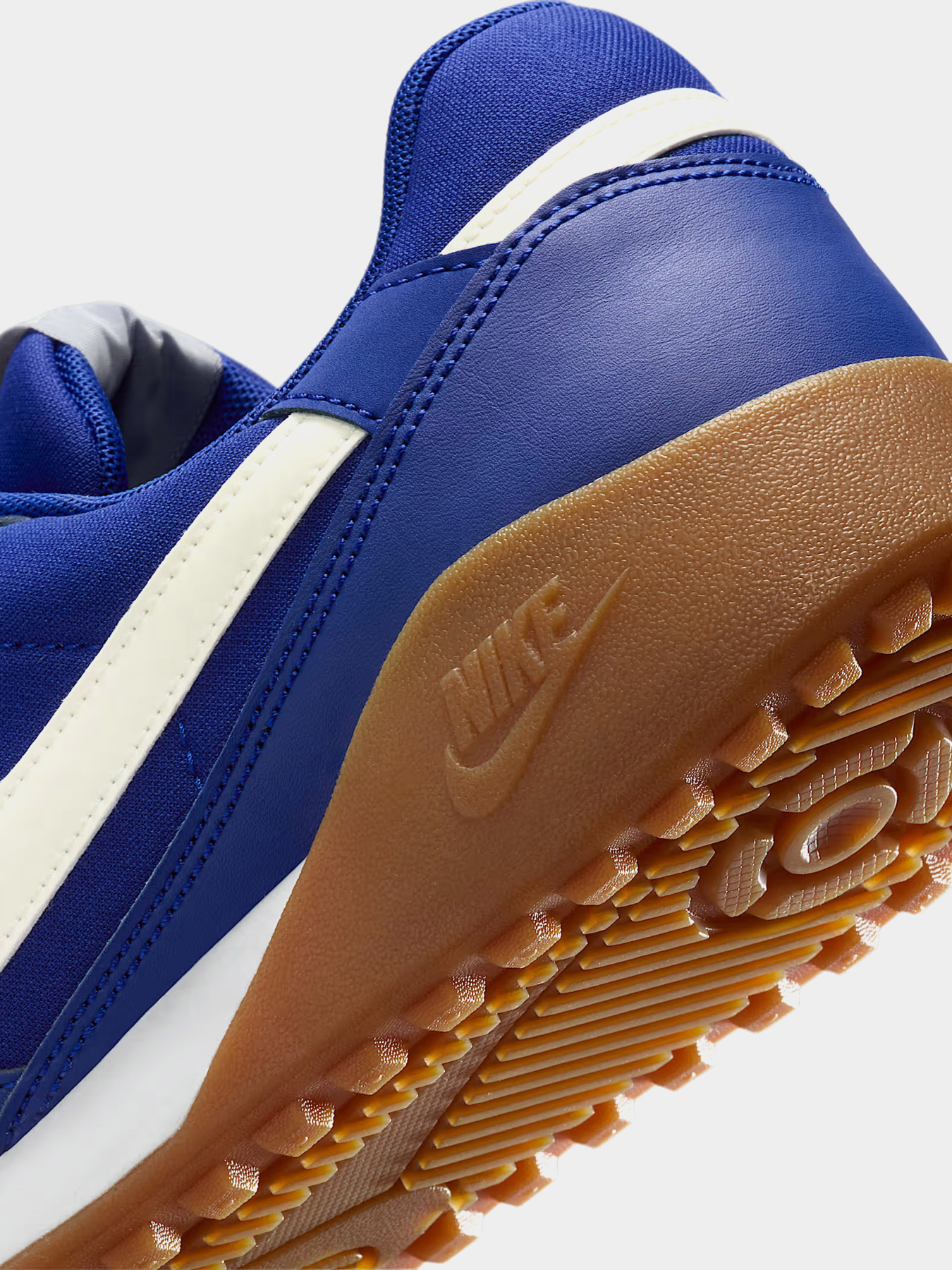 Кроссовки повседневные NIKE TERRA MANTA модель HQ4502-400 Фото