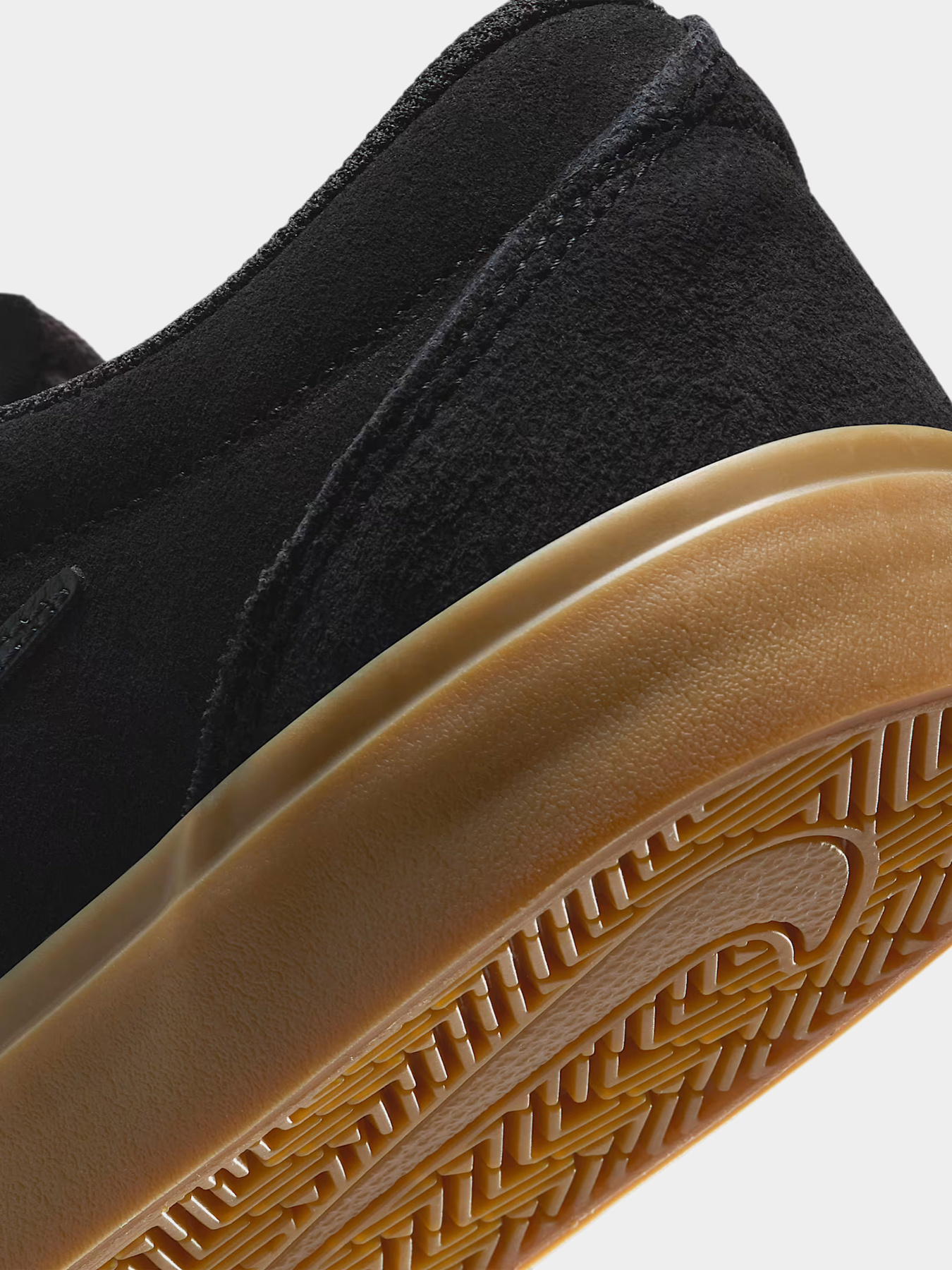 Кеди низькі NIKE CHARGE SUEDE модель IB2750-003 Фото