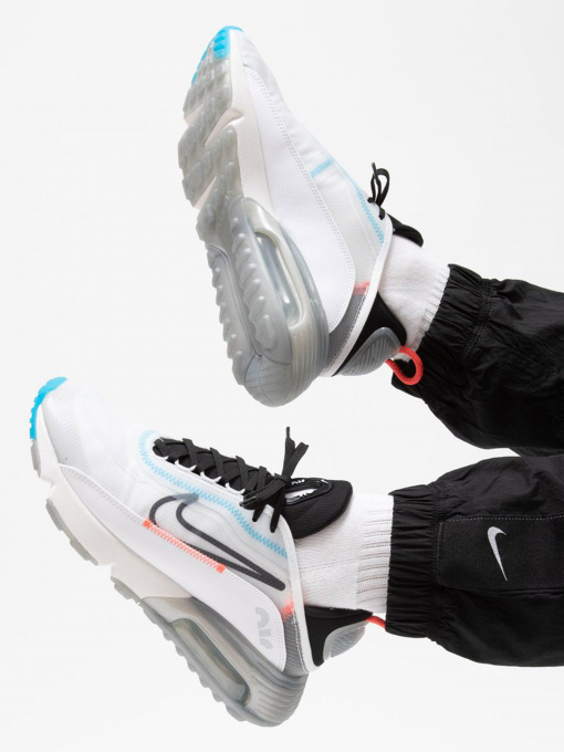 Кроссовки повседневные NIKE Air Max 2090 модель CT7698-100 Фото