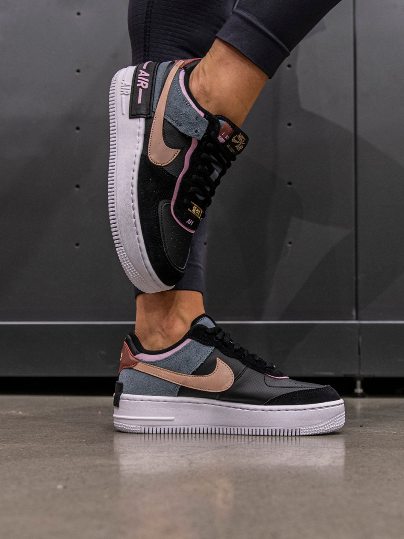 Кеды низкие NIKE Air Force 1 Shadow модель CU5315-001 Фото