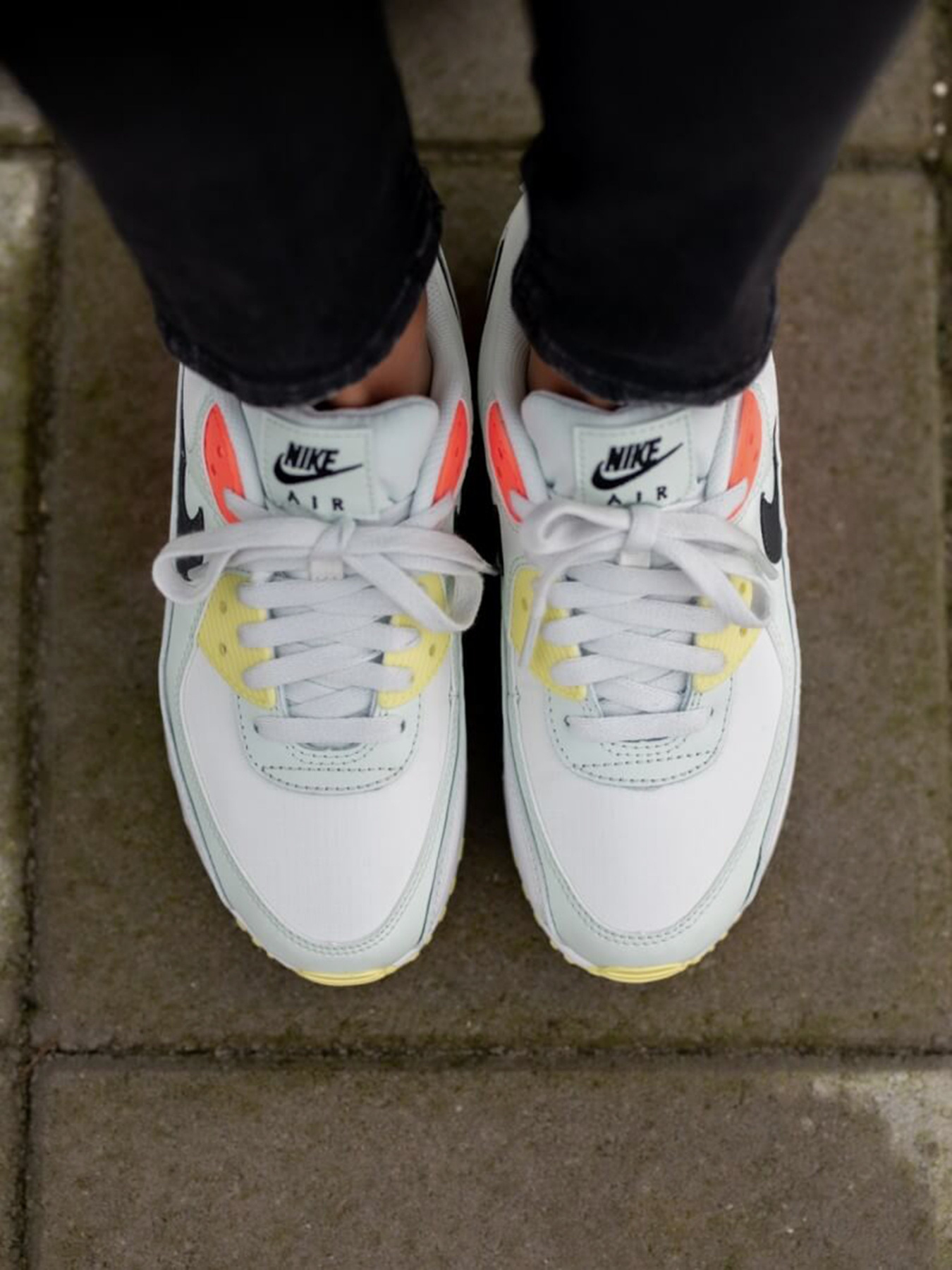 Кроссовки повседневные NIKE Air Max 2090 модель CV8819-101 Фото