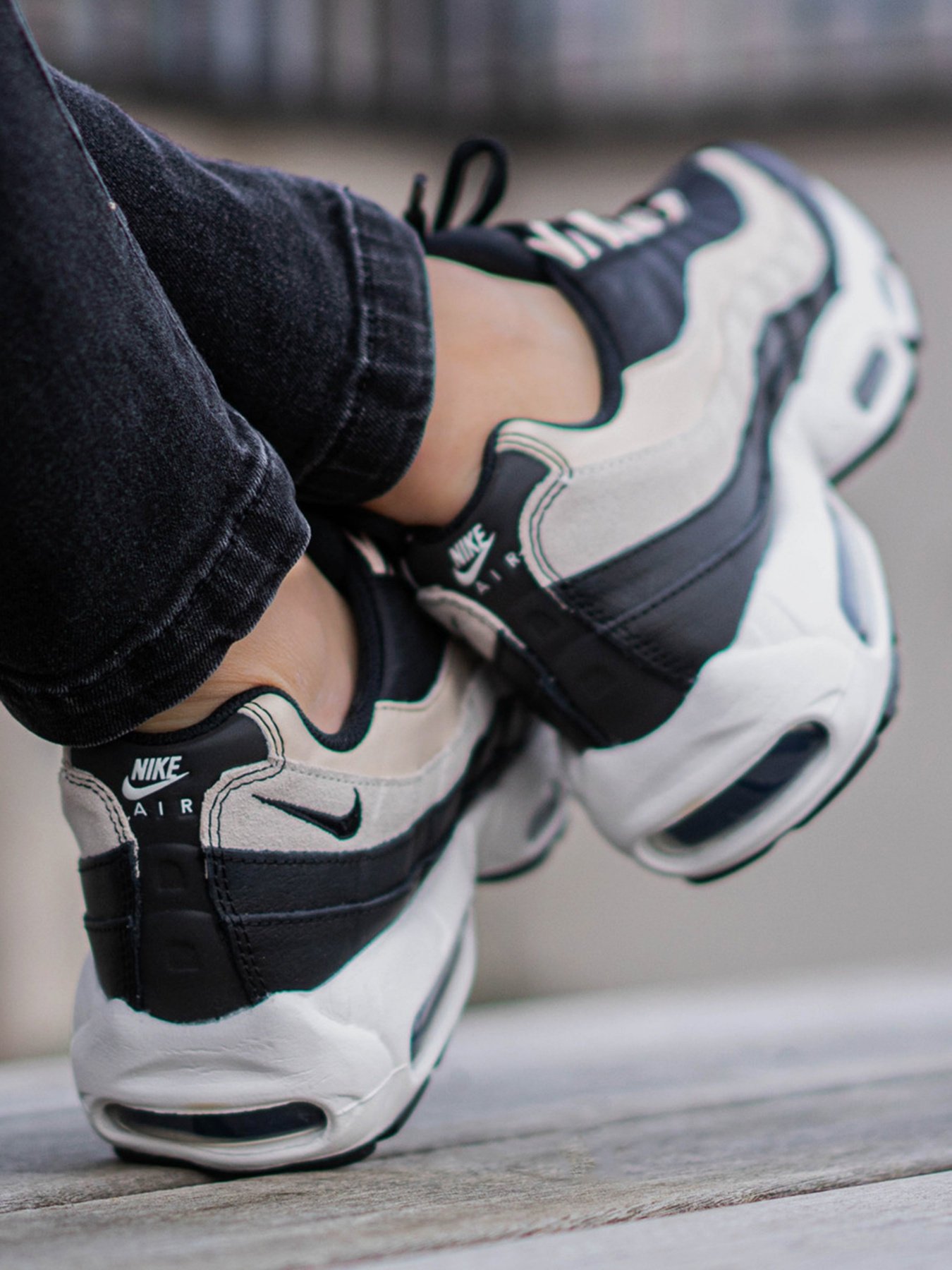 Кроссовки повседневные NIKE Air Max 95 модель CV8828-001 Фото