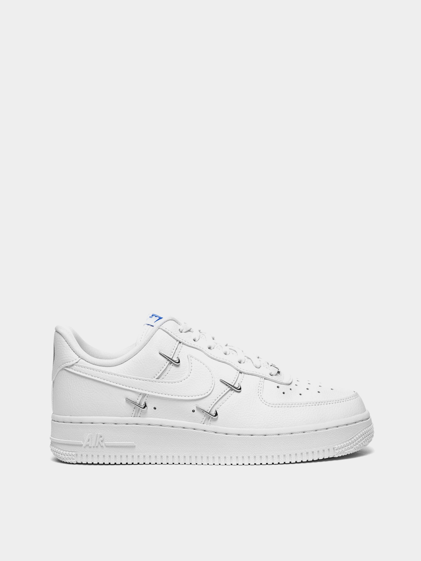 Кеды низкие NIKE AIR FORCE 1 07 LX модель CT1990-100 Кеды низкие NIKE AIR FORCE 1 07 LX модель CT1990-100 Фото
