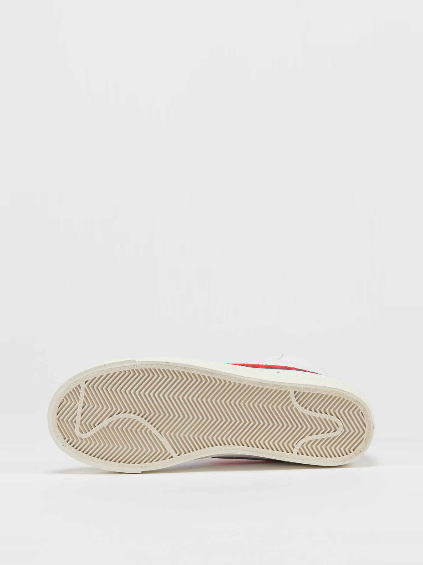 Кеды высокие NIKE Blazer Mid '77 модель CZ1055-101 Фото