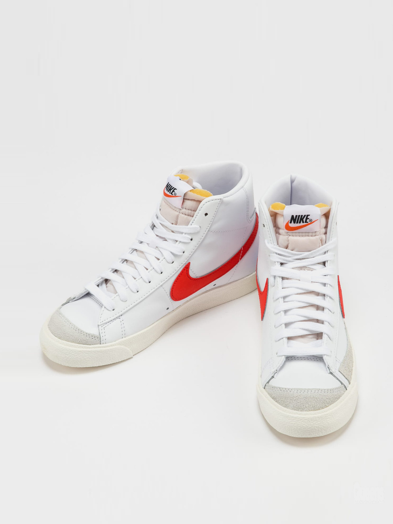 Кеди високі NIKE Blazer Mid '77 модель CZ1055-101 Фото