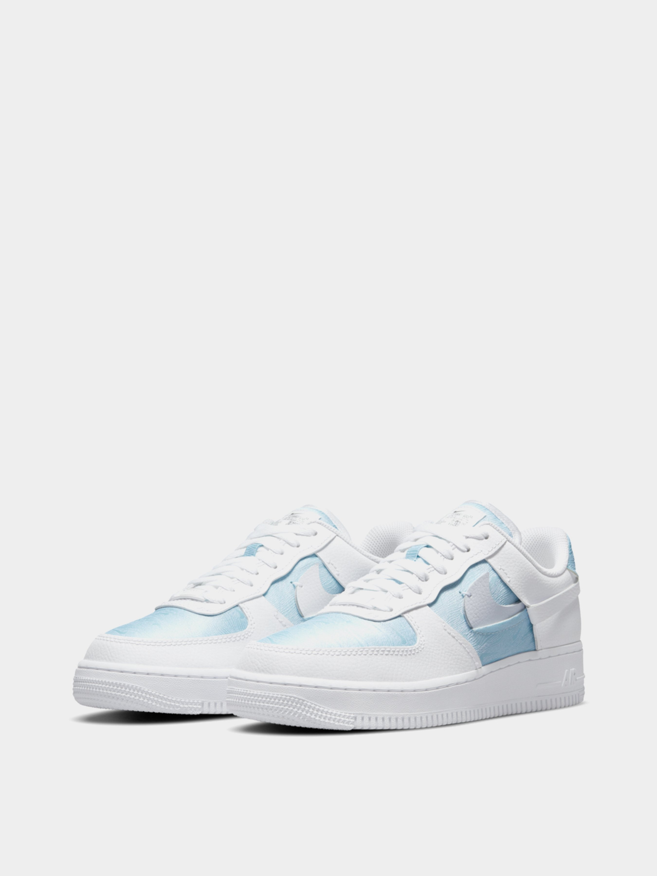 Кеды низкие NIKE Air Force 1 LXX модель DJ9880-400 Фото