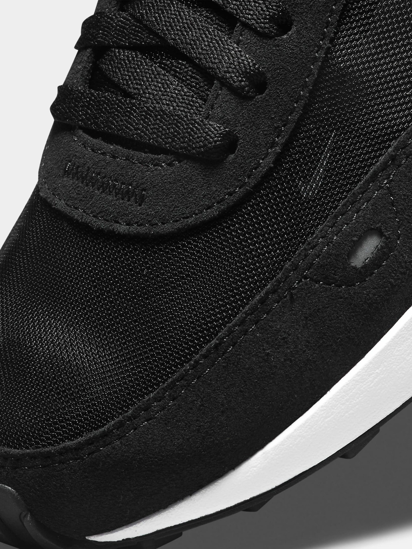 Кроссовки повседневные NIKE Waffle One модель DC2533-001 Кроссовки повседневные NIKE Waffle One модель DC2533-001 Фото