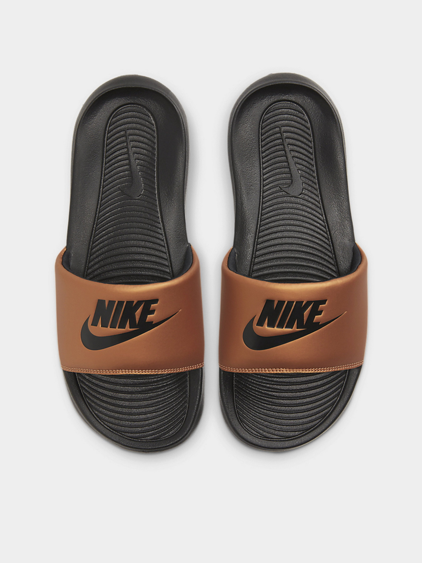 Шльопанці NIKE Victori One модель CN9677-003 Фото