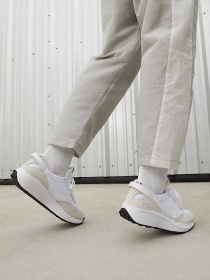 Кросівки NIKE Waffle Debut модель DH9523-100 Фото