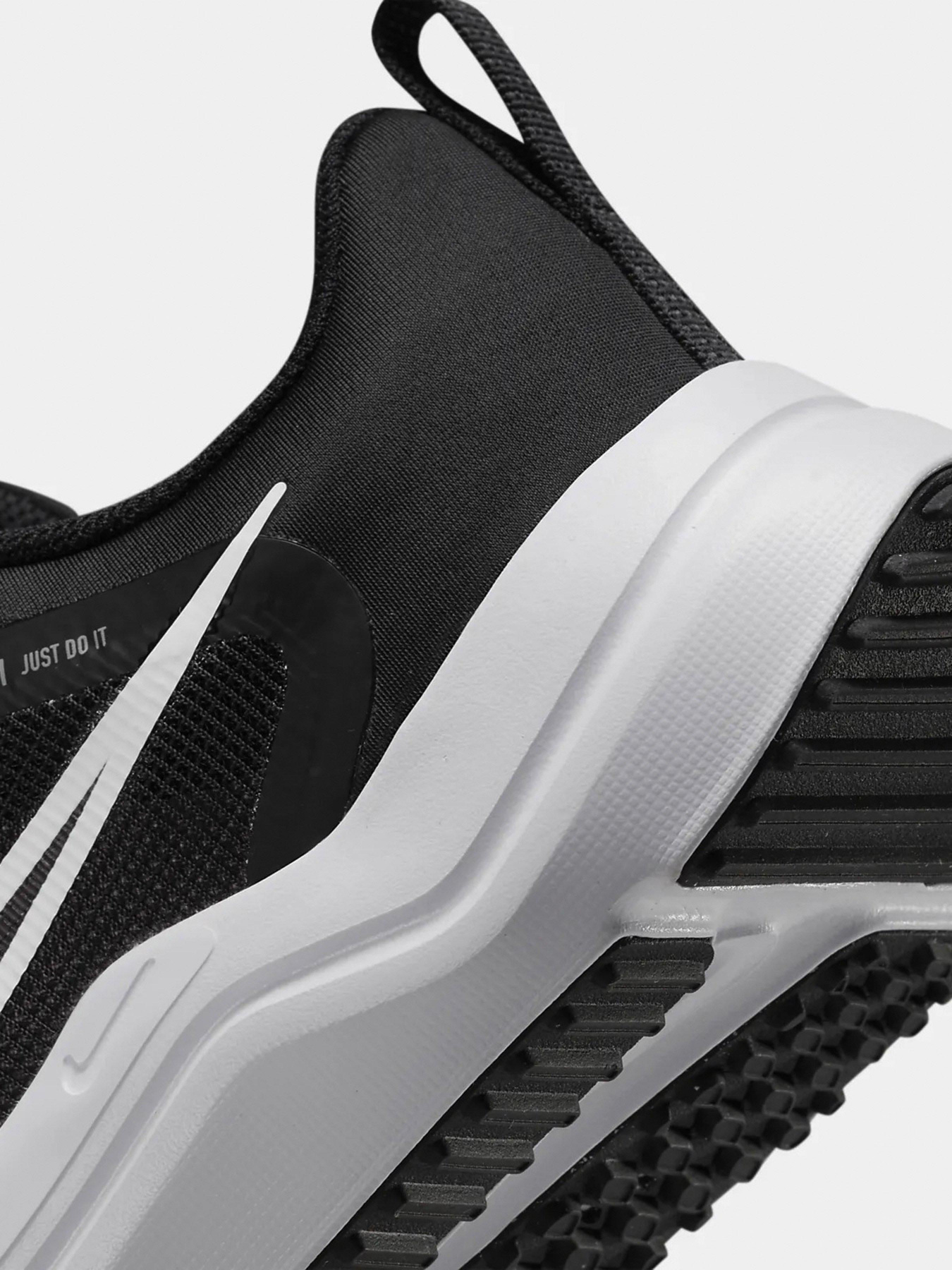 Кроссовки для бега NIKE Downshifter 12 модель DD9294-001 Фото