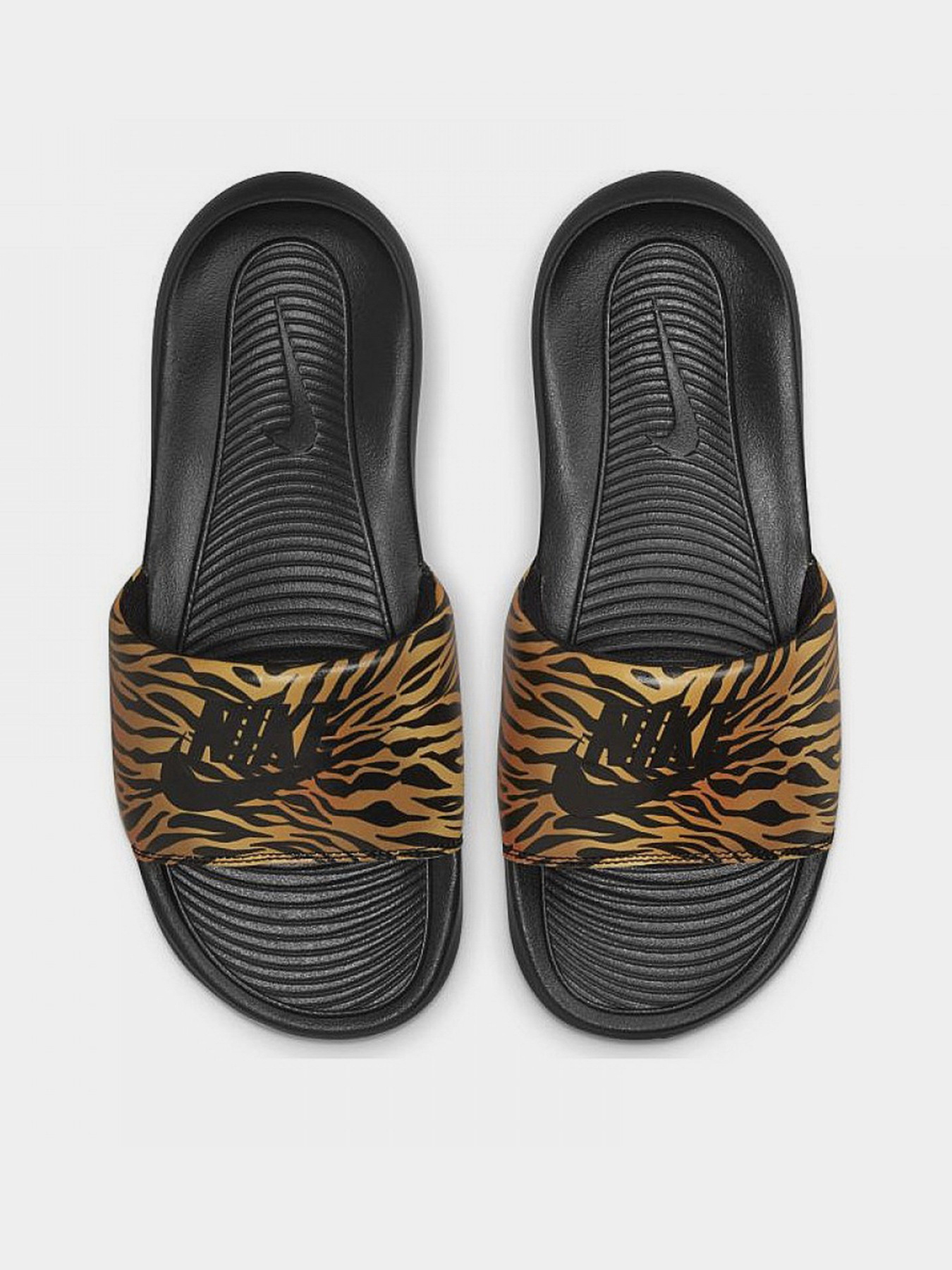 Шльопанці NIKE Victori One модель CN9676-010 Фото