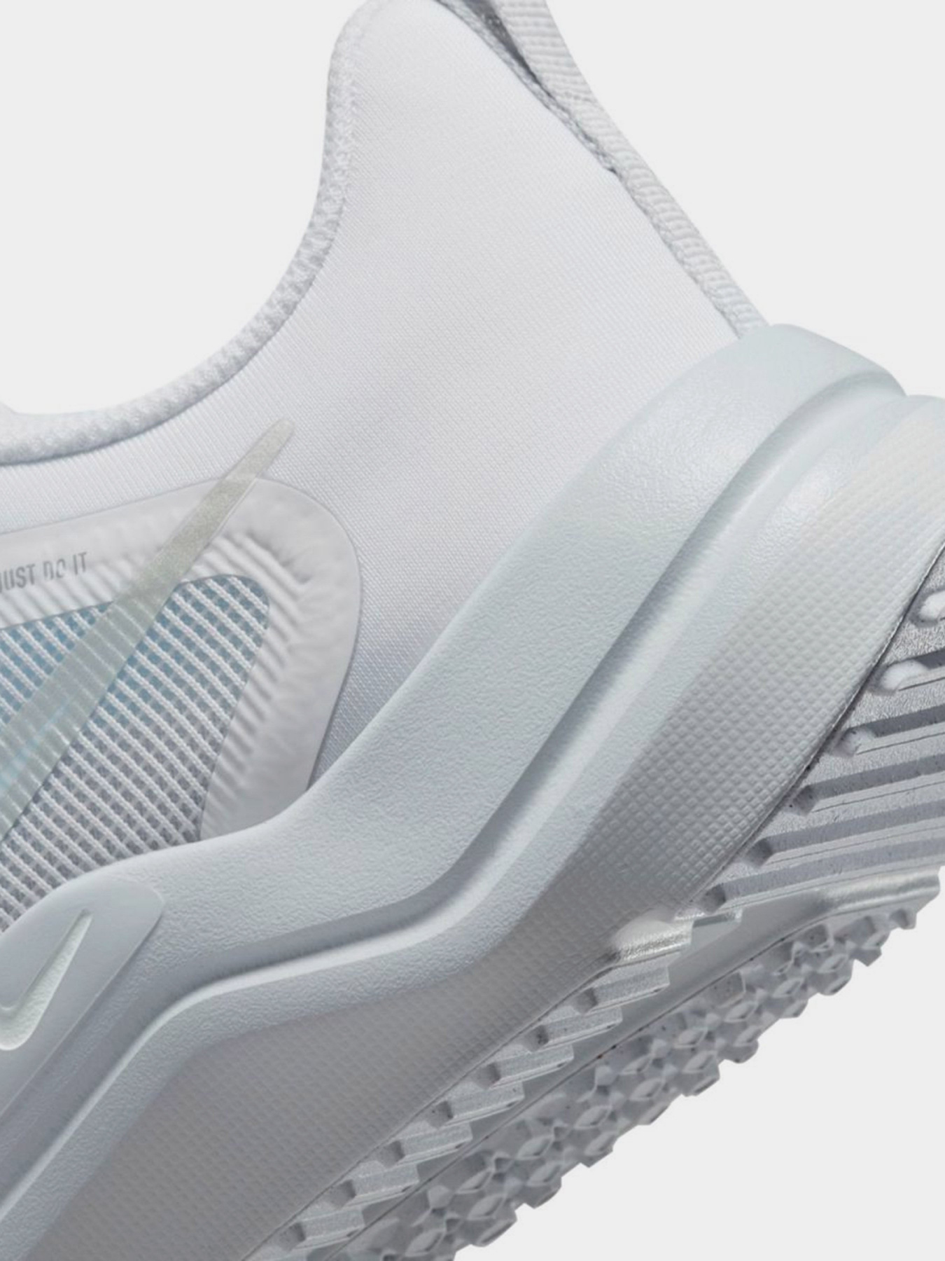 Кроссовки для бега NIKE Downshifter 12 модель DD9294-100 Фото