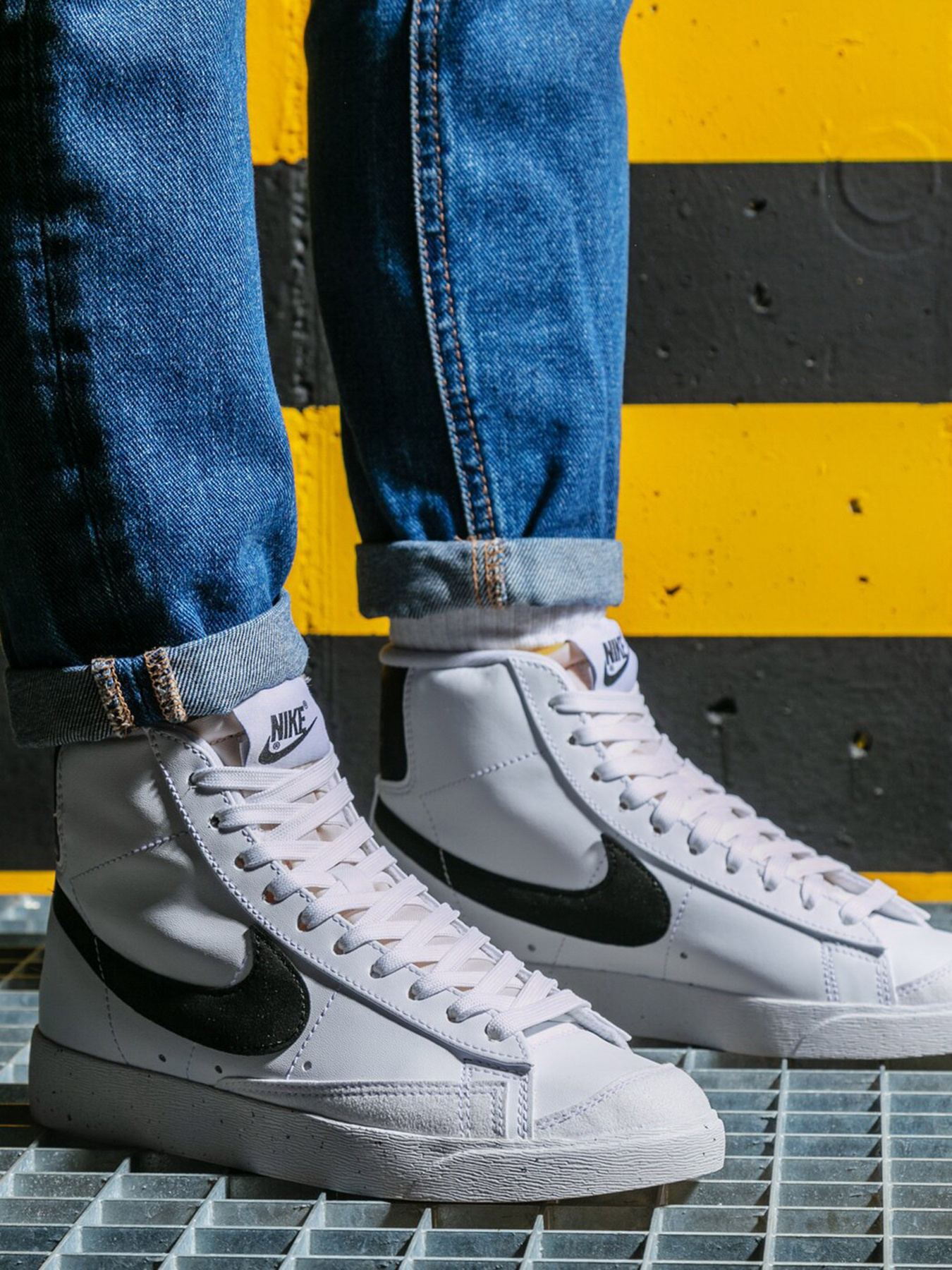 Кеды высокие NIKE Blazer Mid '77 модель DO1344-101 Фото