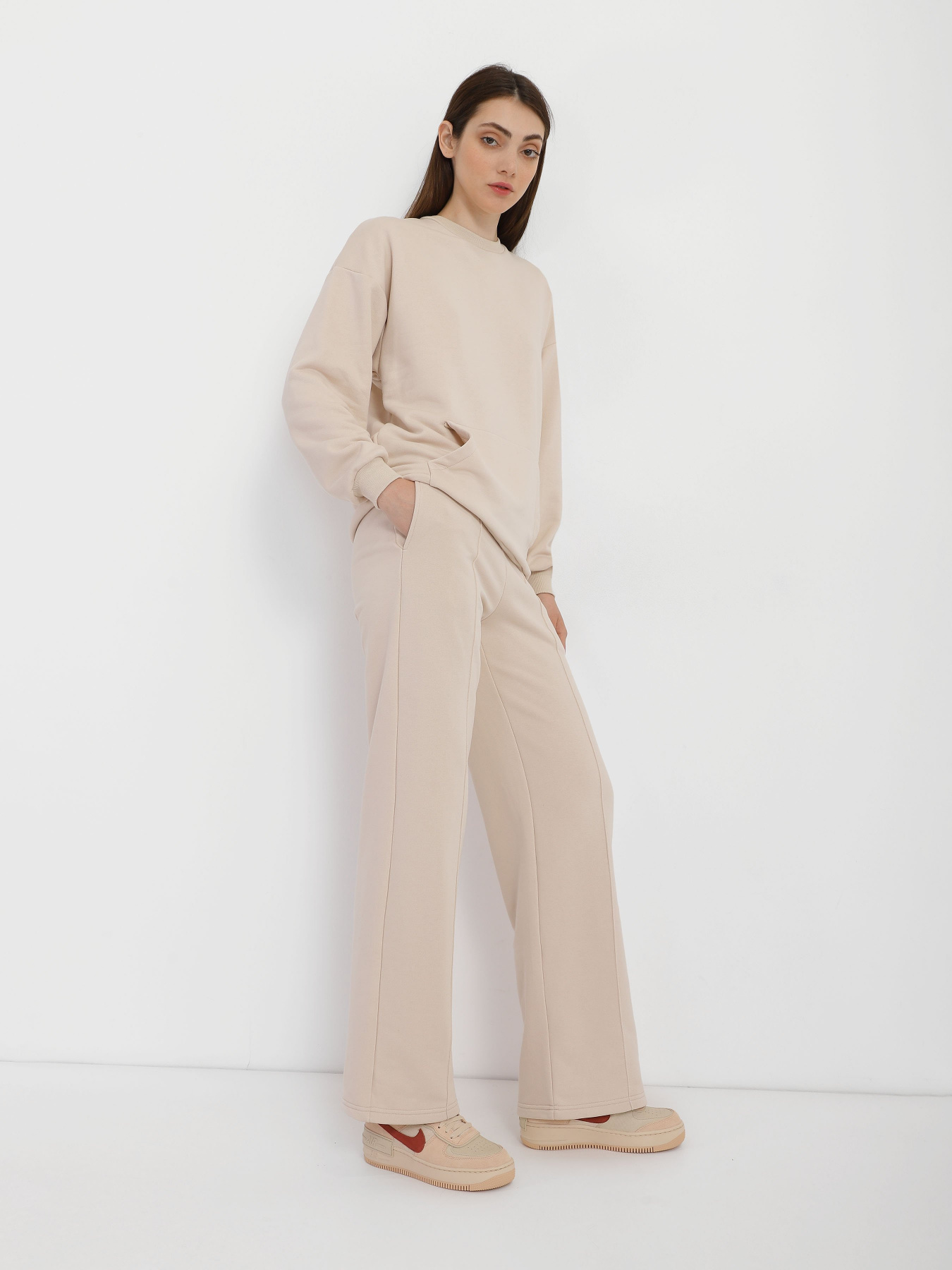 Кеды низкие NIKE Air Force 1 Shadow модель DZ4705-200 Кеды низкие NIKE Air Force 1 Shadow модель DZ4705-200 Фото