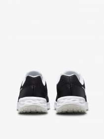 Кросівки для бігу NIKE Revolution 6 Nn модель DR9960-001 Фото
