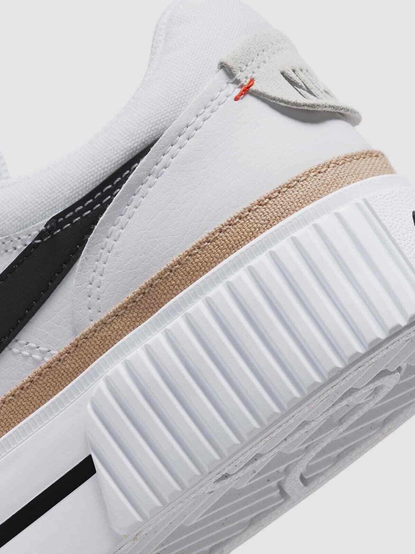 Кеди низькі NIKE Court Legacy Lift модель DM7590-100 Фото