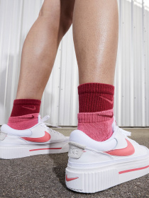 Кеди низькі NIKE Court Legacy Lift модель DM7590-102 Фото