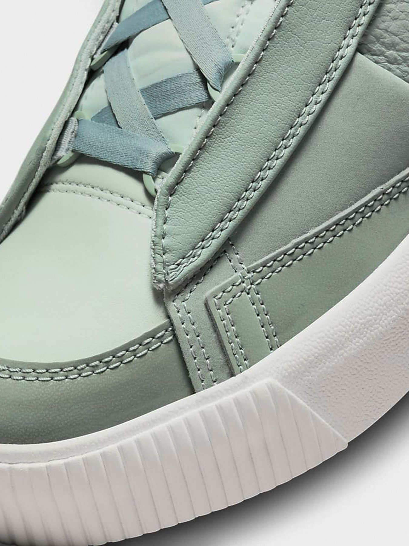 Кеди високі NIKE Blazer Mid Victory Модель DR2948-301 Фото