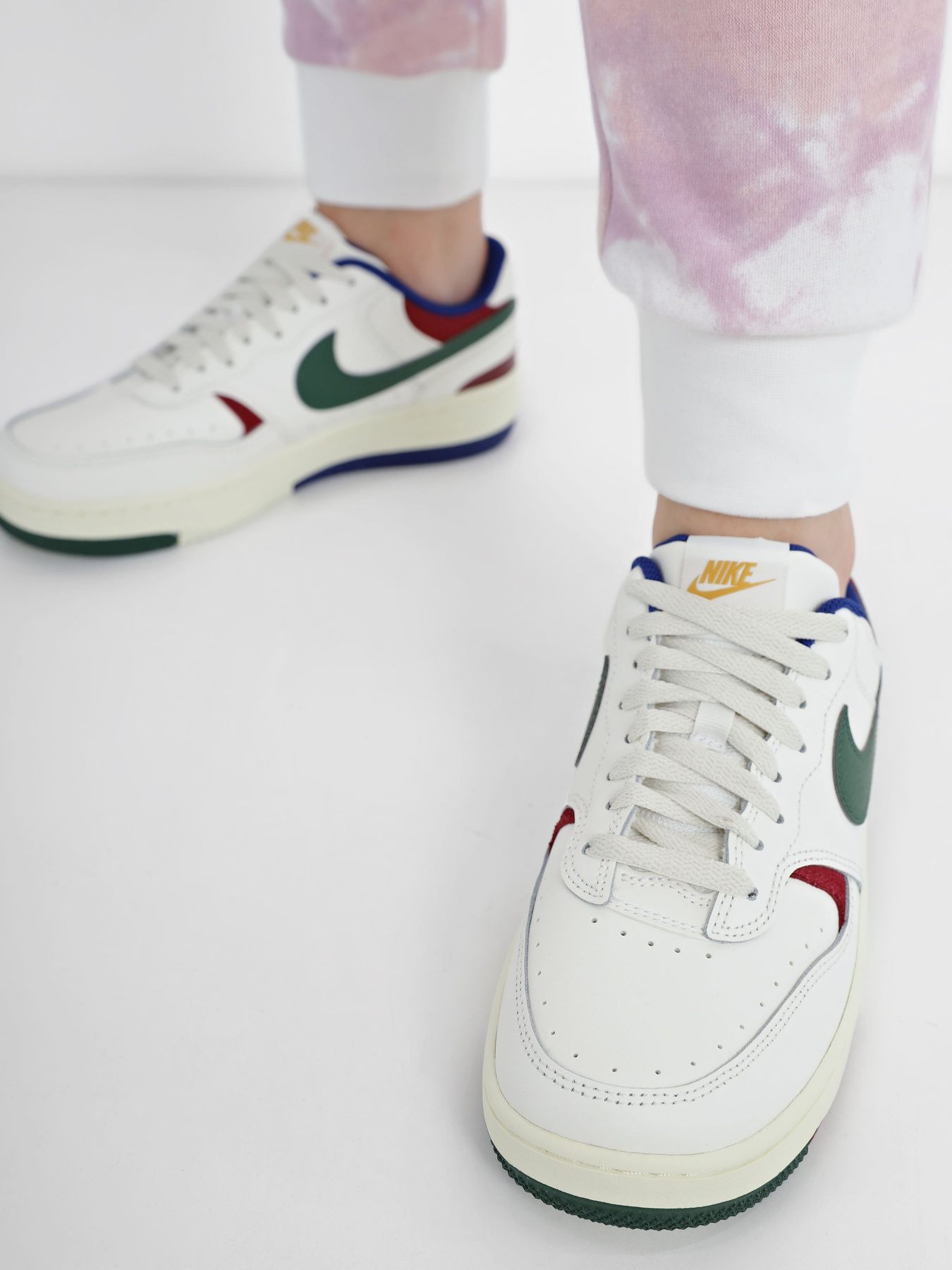 Кеды низкие NIKE Gamma Force модель DX9176-102 Фото