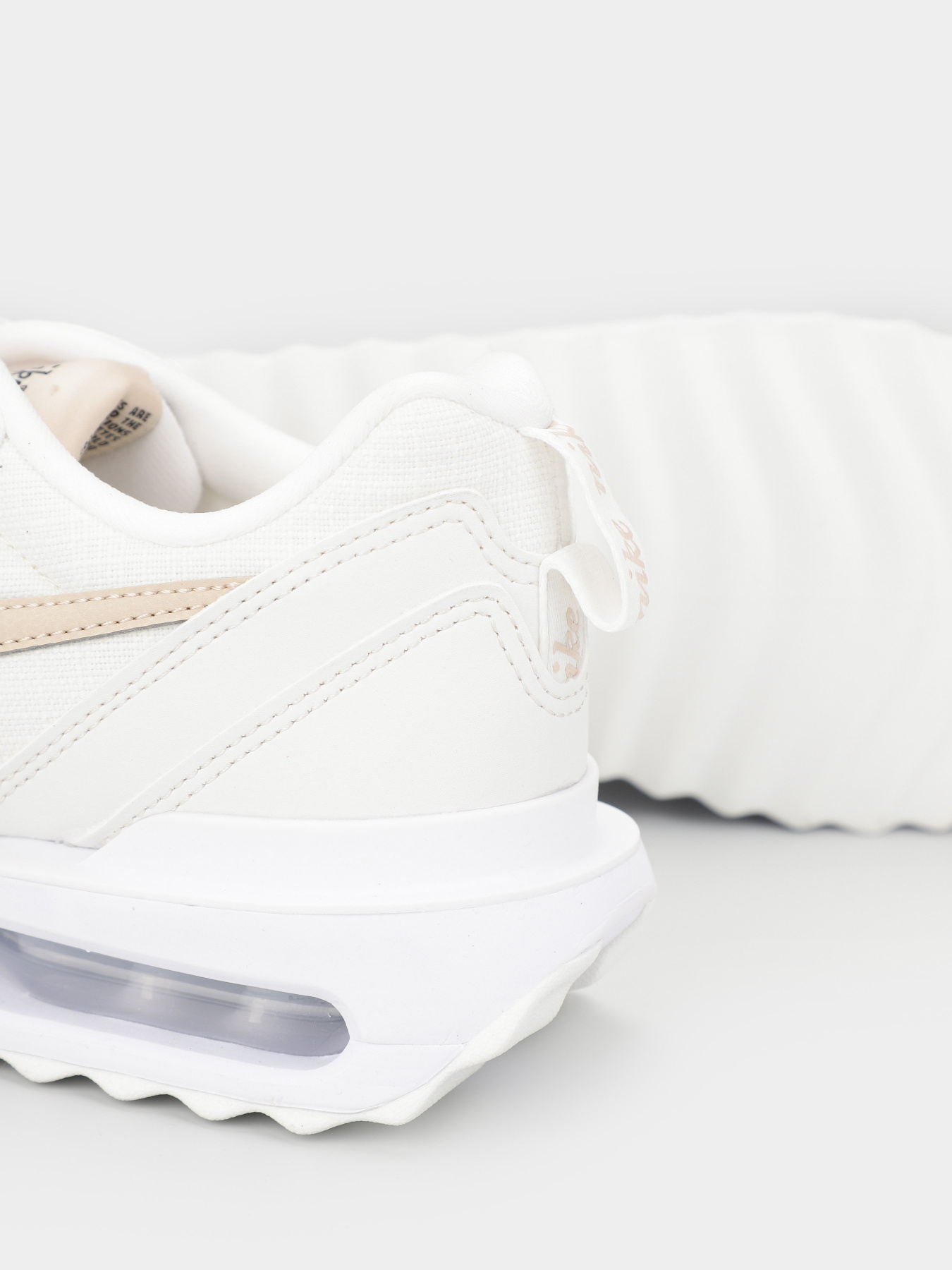 Кроссовки NIKE Air Max Dawn модель DX5655-100 Фото