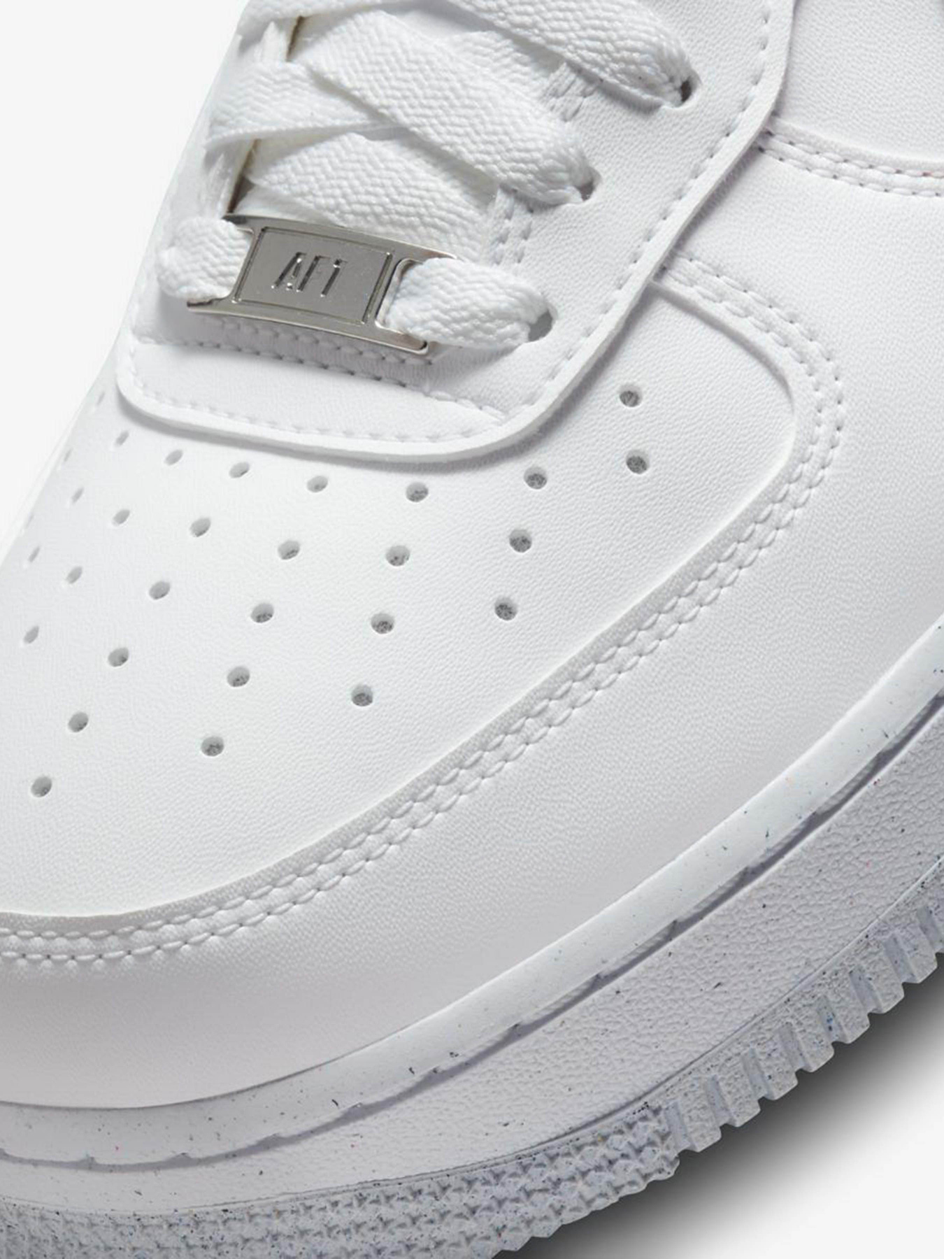 Кеды низкие NIKE Air Force 1'07 Next Nature модель DC9486-101 Фото