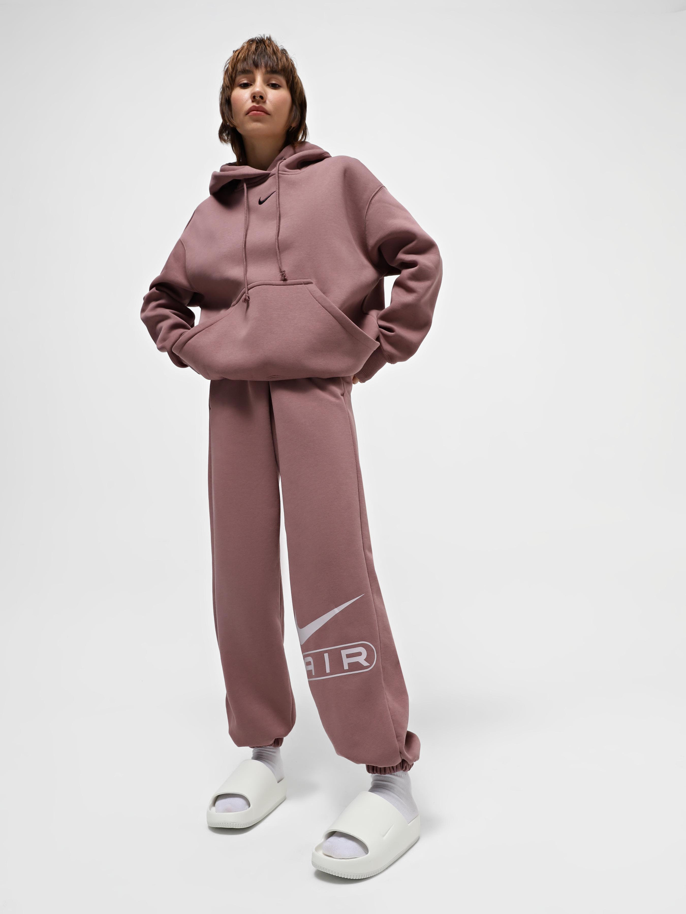 Шльопанці NIKE CALM модель DX4816-100 Шльопанці NIKE CALM модель DX4816-100 Фото