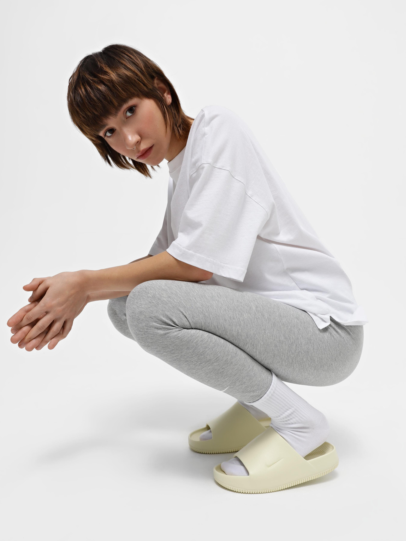 Шлепанцы NIKE CALM модель DX4816-701 Фото