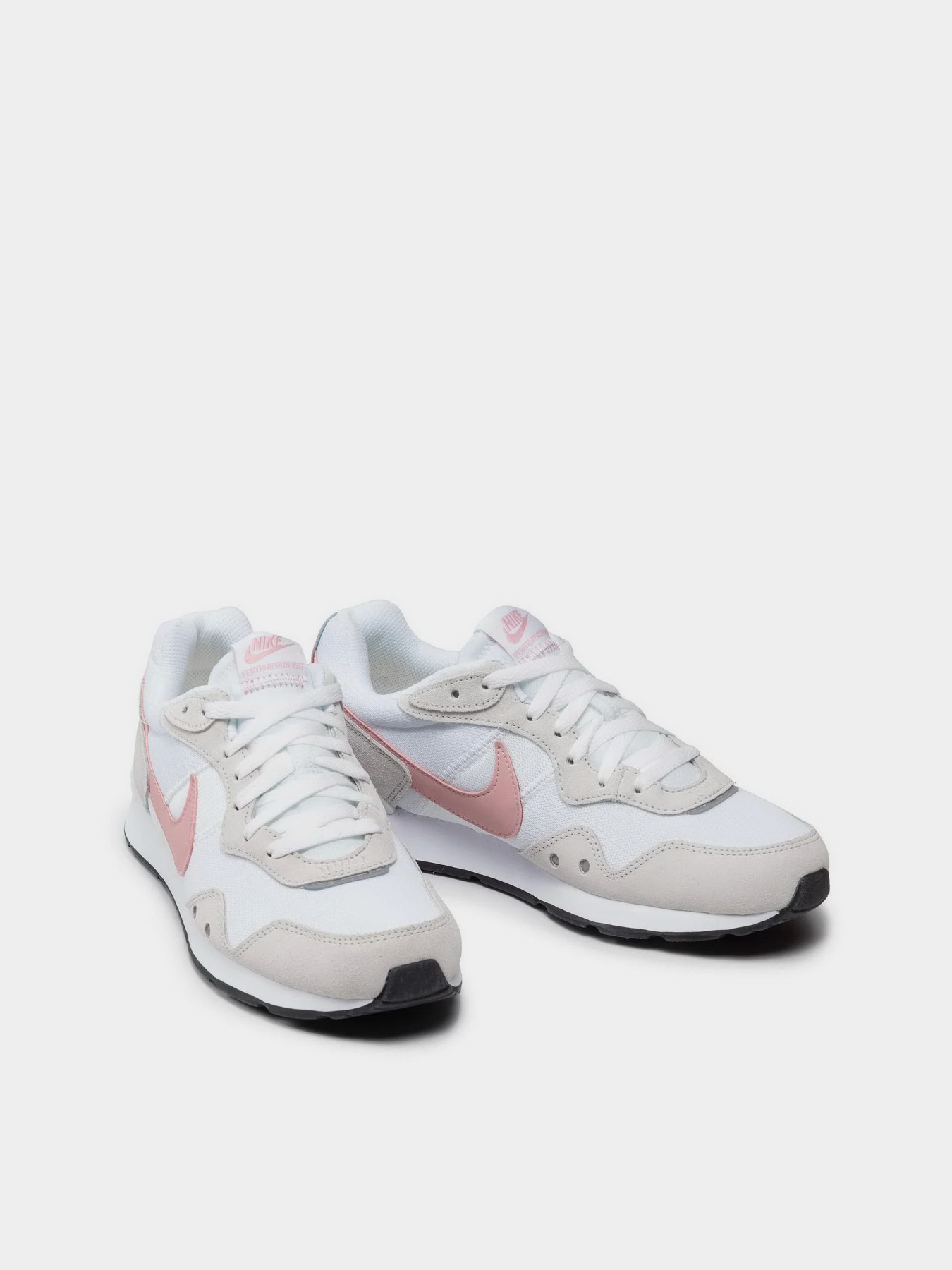 Кросівки NIKE Venture Runner Модель CK2948-104 Фото