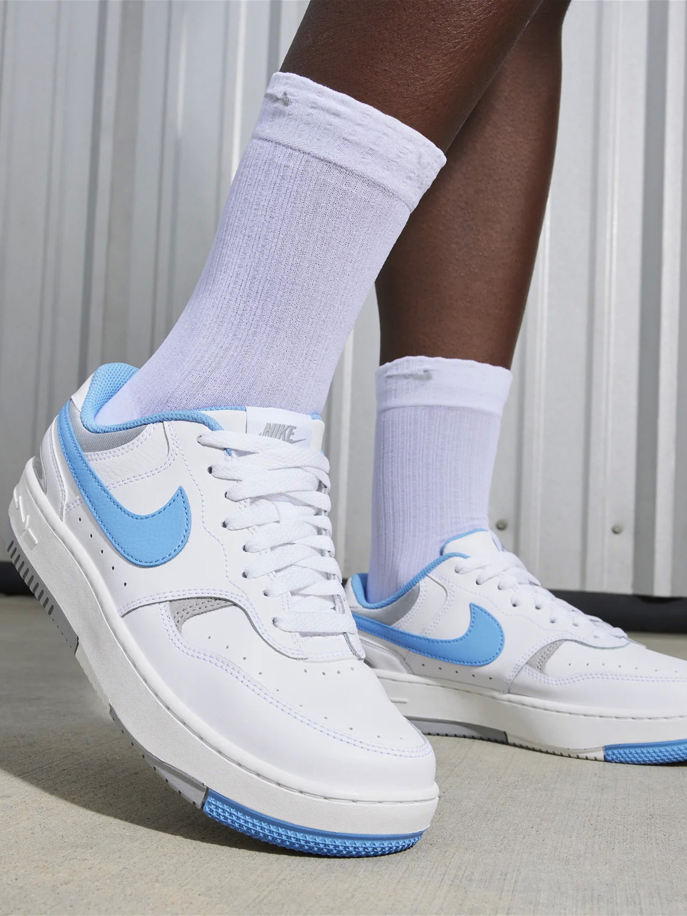 Кеды низкие NIKE Gamma Force модель DX9176-108 Фото