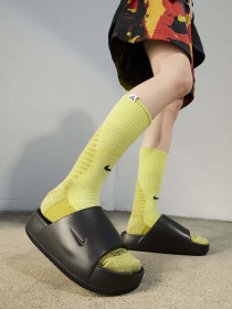 Шльопанці NIKE CALM SLIDE модель DX4816-001 Шльопанці NIKE CALM SLIDE модель DX4816-001 Фото