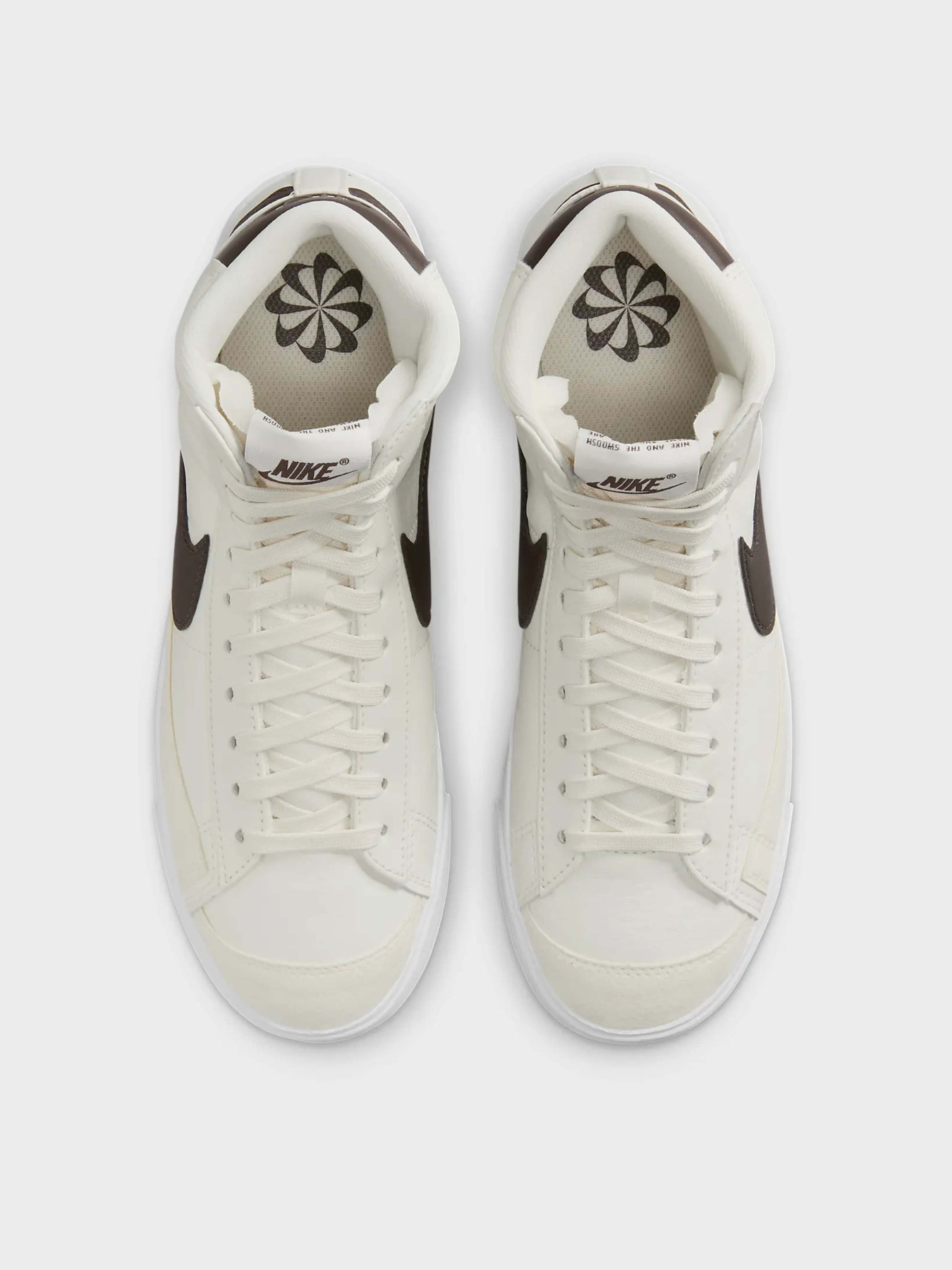 Кеды высокие NIKE Blazer Mid '77 модель DQ4124-107 Фото